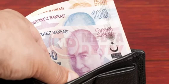 EN DÜŞÜK EMEKLİ MAAŞI 16 BİN 881 LİRAYA YÜKSELDİ