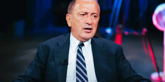 FATİH ALTAYLI’YA CUMHURBAŞKANINI TEHDİT SUÇLAMASIYLA TUTUKLAMA KARARI