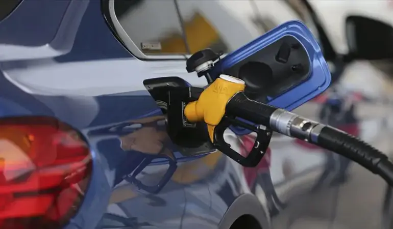 Pompa fiyatları düştü: Motorinde indirim
