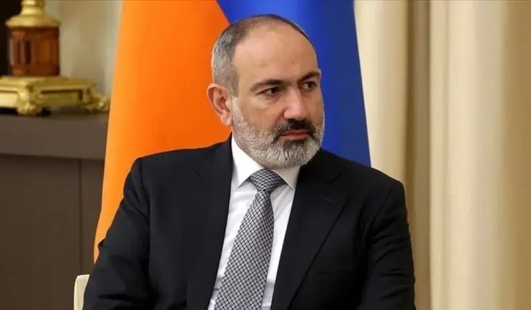 Karabağ mesajı sonrası Paşinyan’dan anayasa vurgusu