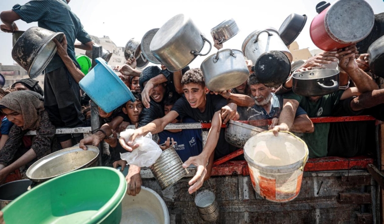 GAZZE’NİN AÇLIK SORUNU DÜNYA BASINININ ANA KONUSU OLDU!