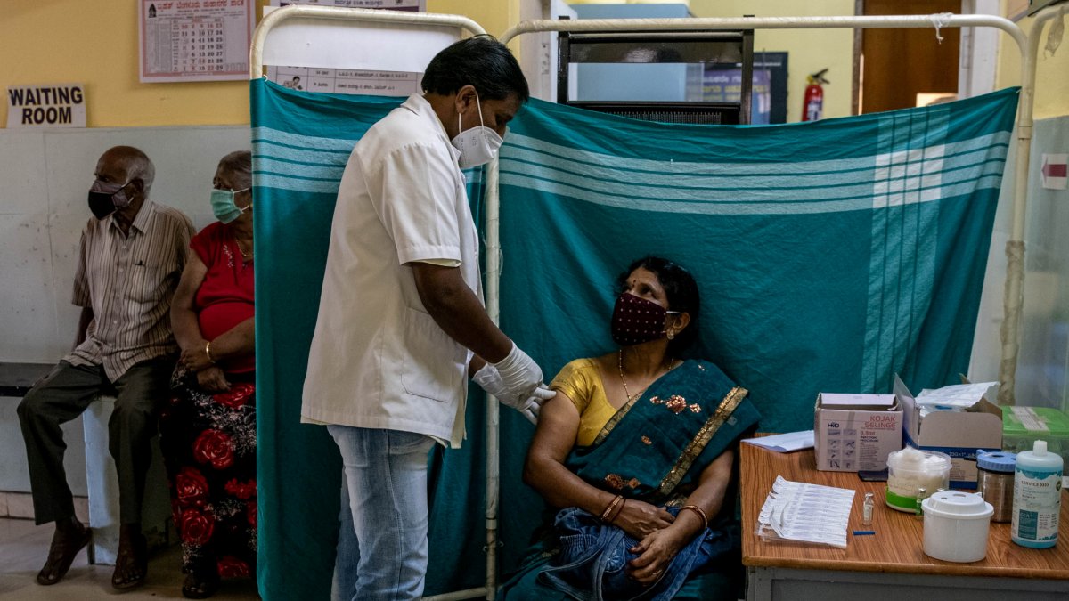 Hindistan’da koronavirüs vaka sayısında düşüş