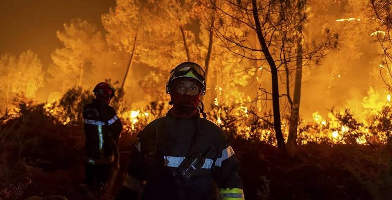 Türkiye Alevlerle Savaşıyor! 9 İlde Alarm, Kritik Açıklama Geldi