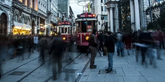 TÜRKİYE’DE EN YAYGIN SOYADLARI VE İSİMLER BELLİ OLDU