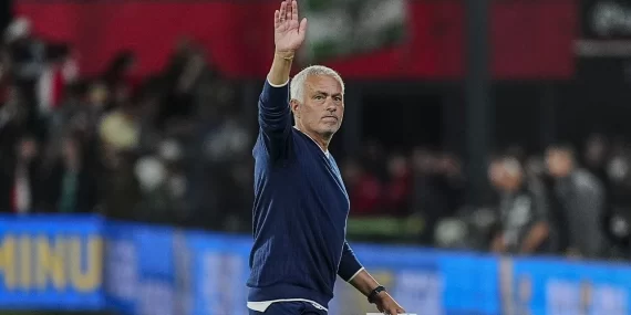 FENERBAHÇE’DE ÖZGÜVEN TAM: MOURINHO’DAN GALİBİYET SİNYALİ!
