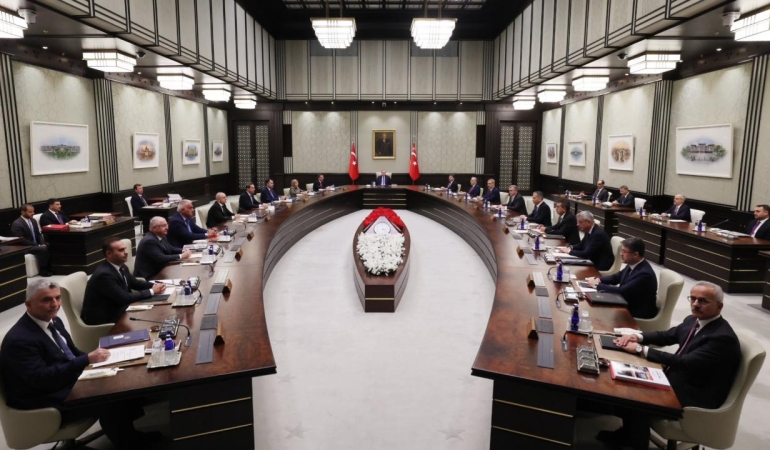 Kabine Beştepe’de Toplanıyor: En Düşük Emekli Maaşı İçin Gözler Kararlarda