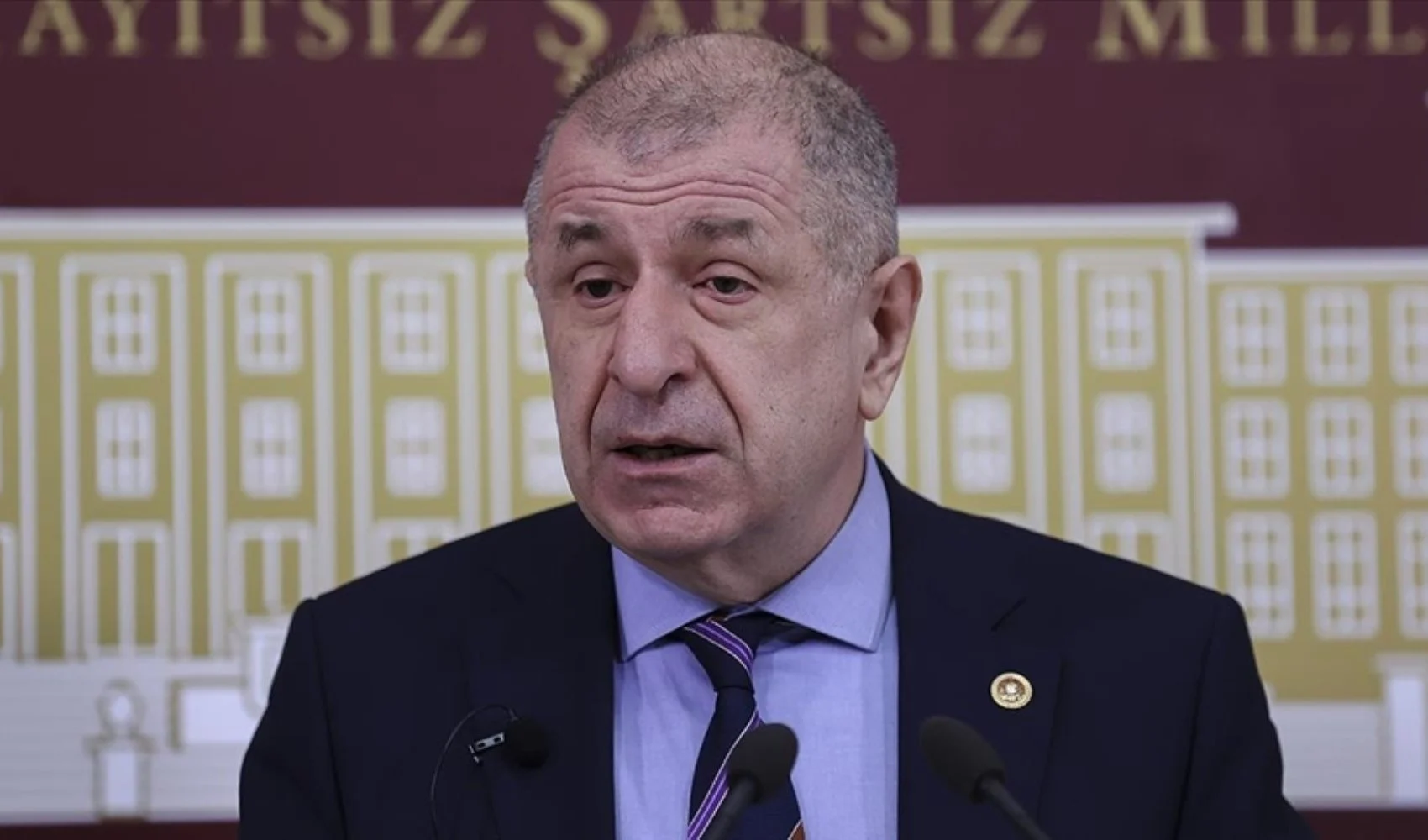 kapak_zafer-partisi-genel-baskani-umit-ozdag-acikladi-cete-mensuplari-silivriye-getirilen-genclere-mobbing-yapiyorlarmis-263244