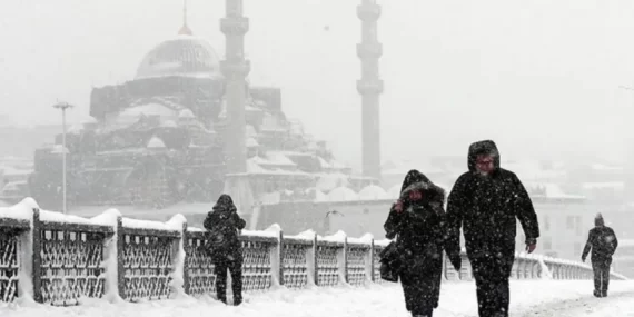AKOM Duyurdu: İstanbul’a Kar Yağışı Geliyor!