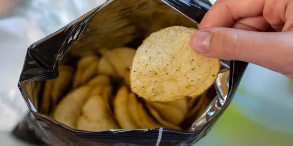 Marketlerden Toplanan 2 Popüler Cips İçin Alarm: Kesinlikle Tüketmeyin