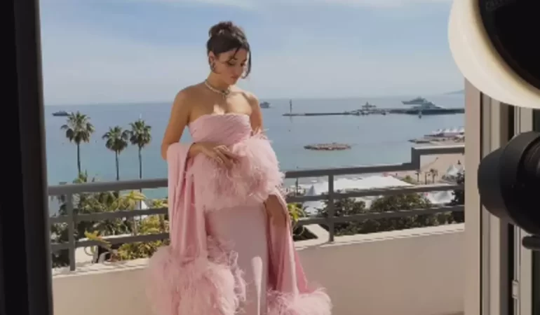CANNES’DA HANDE ERÇEL RÜZGARI
