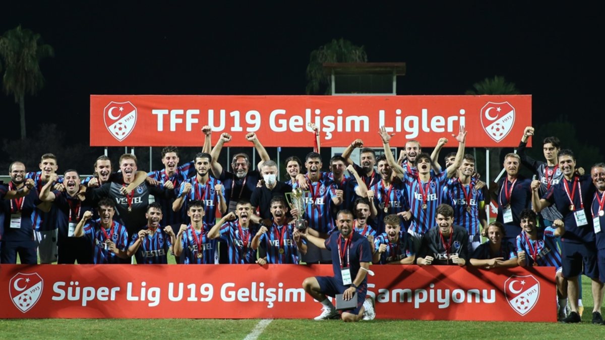 super-lig-19-yas-alti-gelisim-liginde-sampiyon-trabzonspor-ZWnBOxdt.jpg