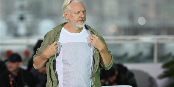 JULIAN ASSANGE’DAN CANNES’DA GAZZE MESAJI