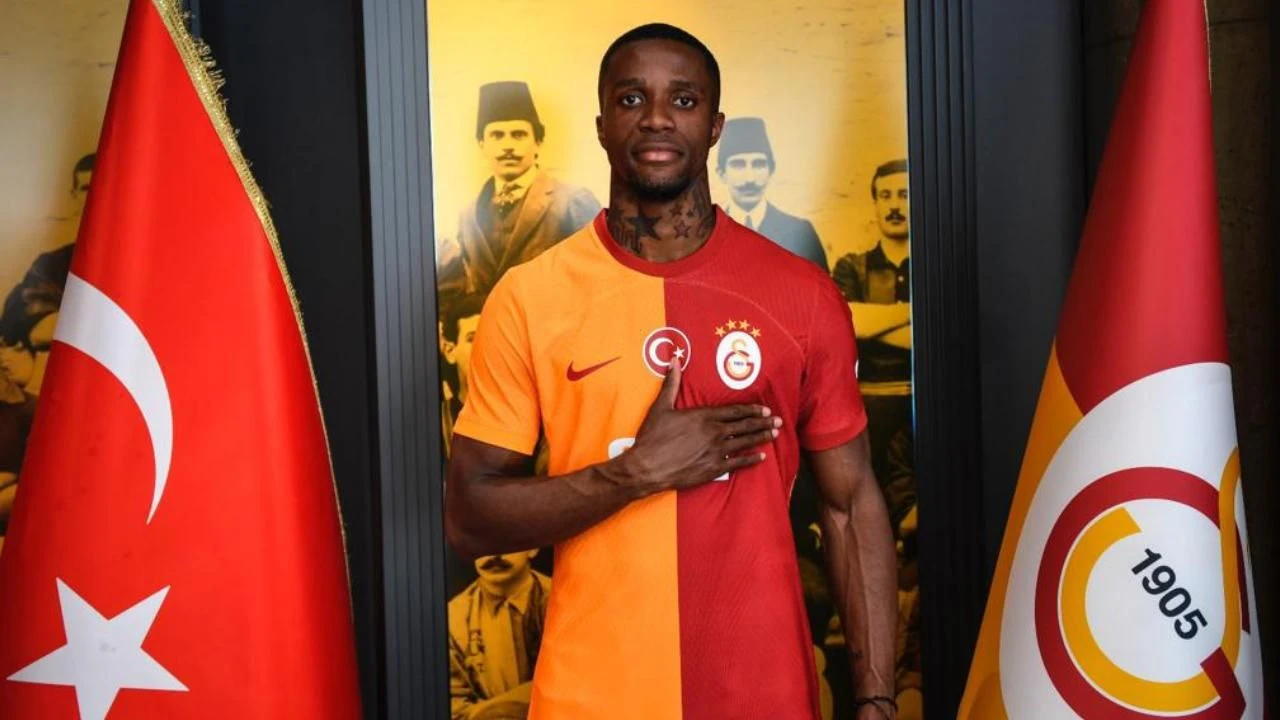 wilfried-zaha-galatasaray-neden-ayrildi